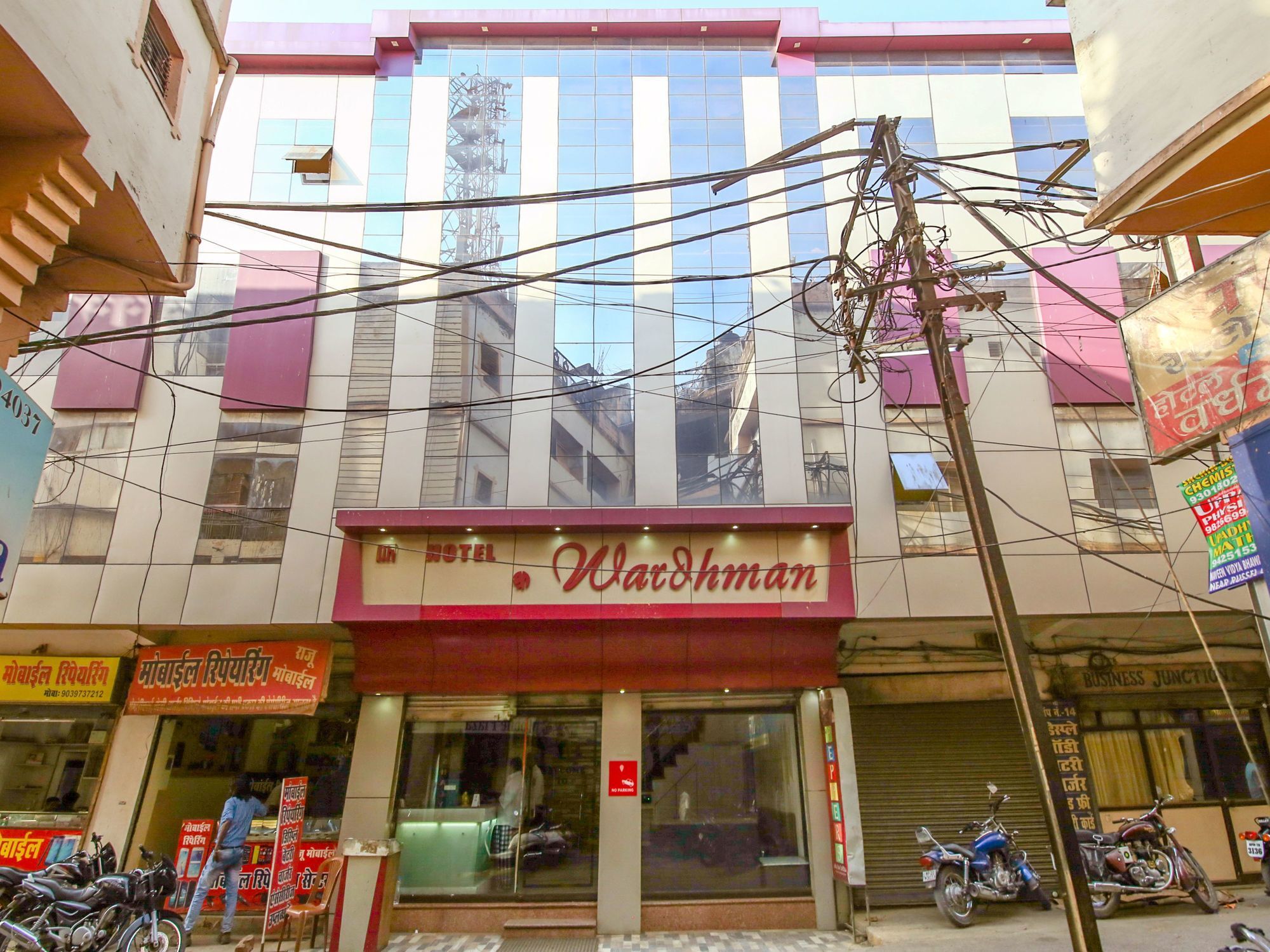 Oyo 2155 Hotel Wardhman Jabalpur Exterior foto
